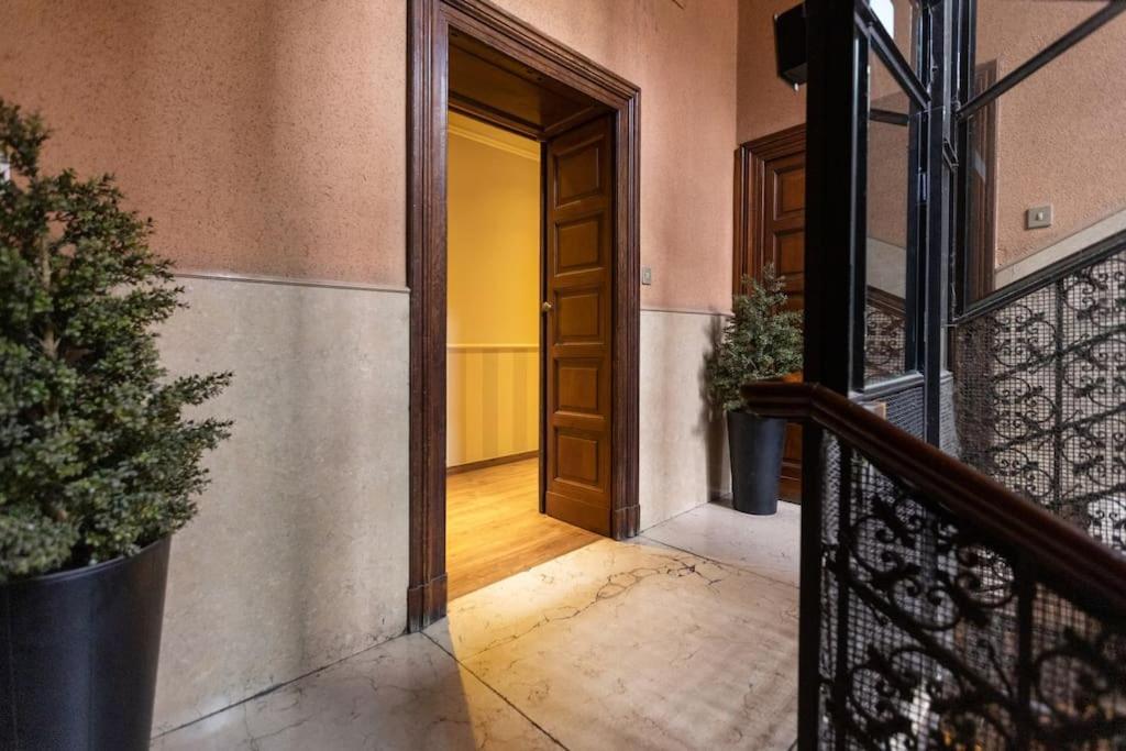 Crocetta Carmen Bilocale I Piano - Mirable Pm * Milan